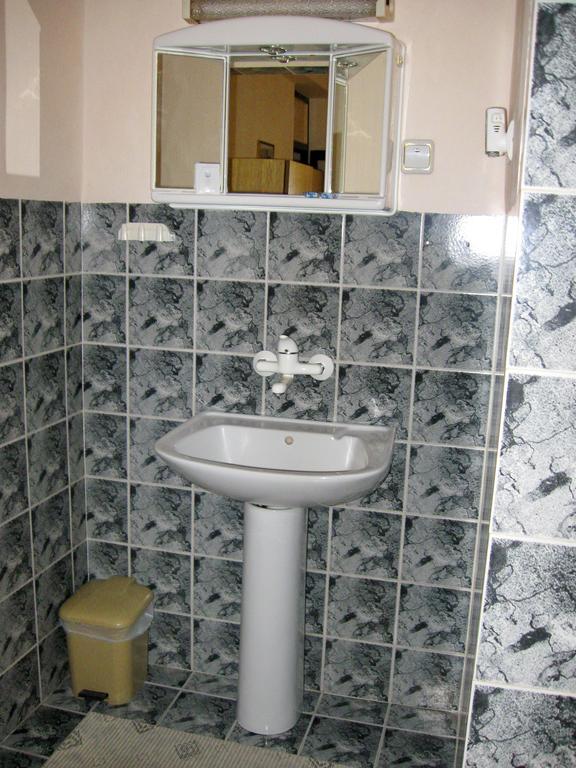 Amfora Rooms Caribrod ディミトロヴグラード 部屋 写真