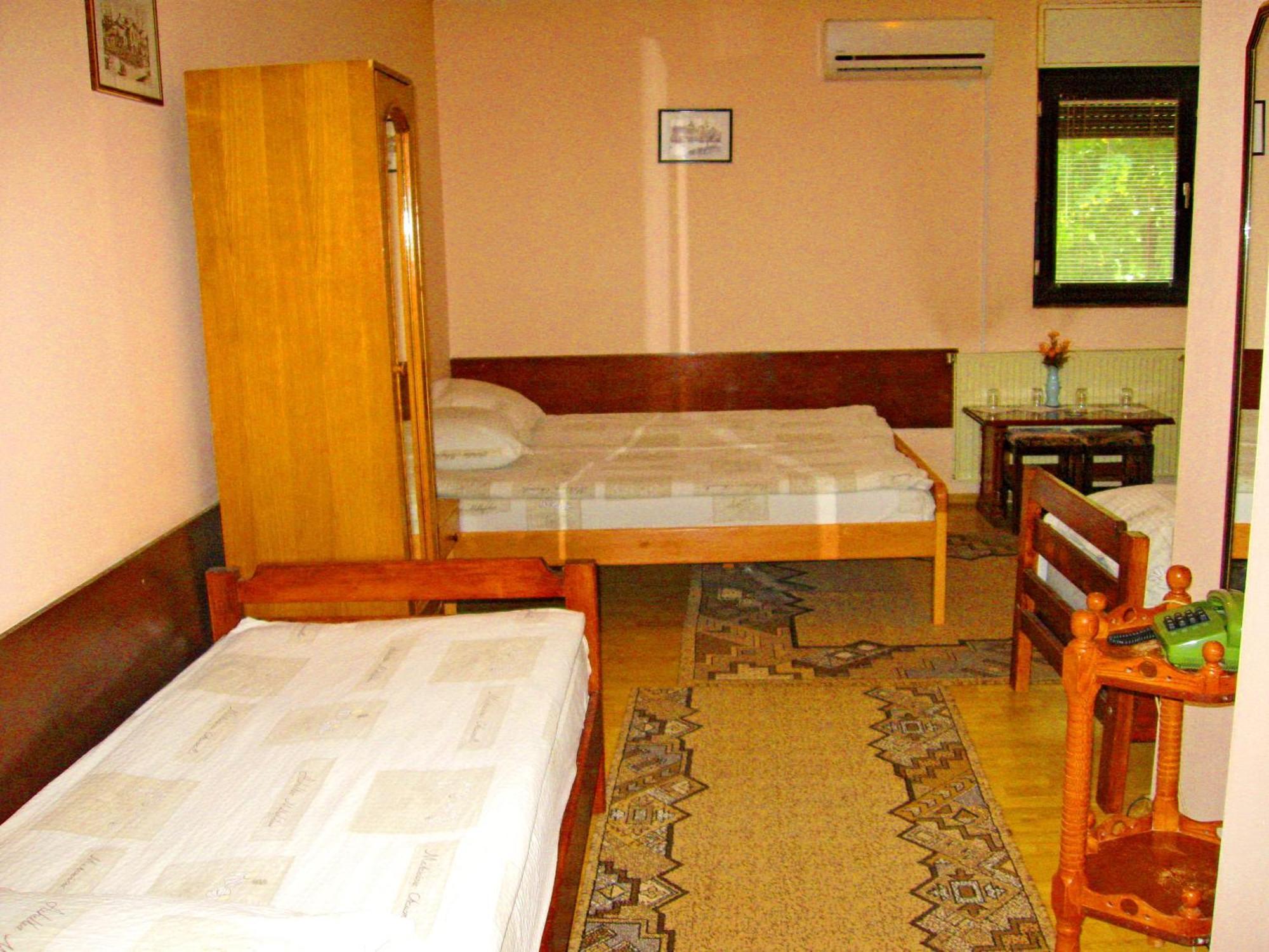Amfora Rooms Caribrod ディミトロヴグラード 部屋 写真